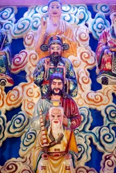 Tempio Cao Dai, Lao Tseu, Gesù, Buddha e Confucio, Phu Quoc, Vietnam